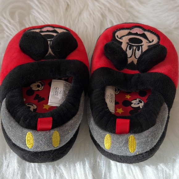 Disney Mickey Mouse Slippers-size 5/6 - Picture 3 of 7